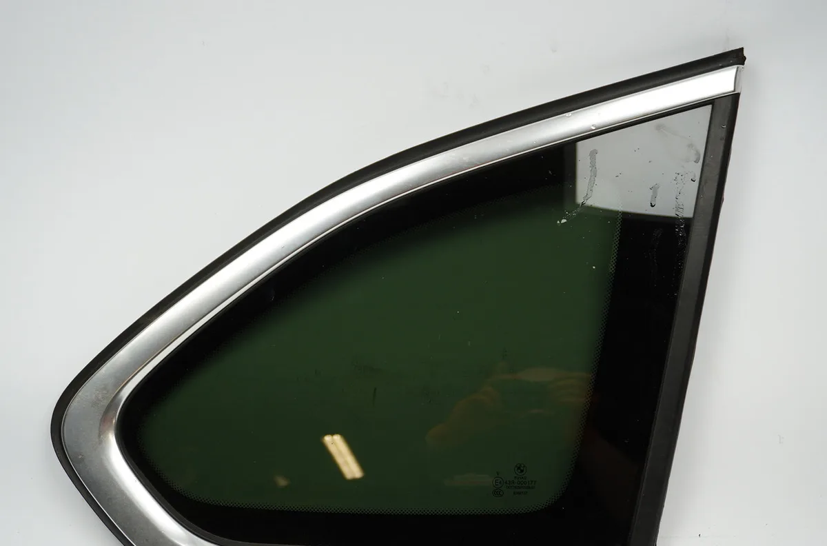 Glace ar custode d Bmw X1 (F48) Sdrive 16 d (2014) occasion