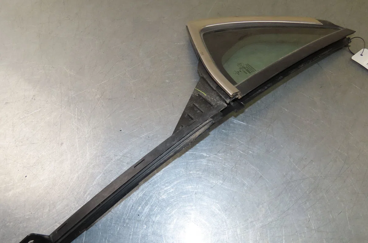 Glace ar custode d OPEL CORSA VI occasion