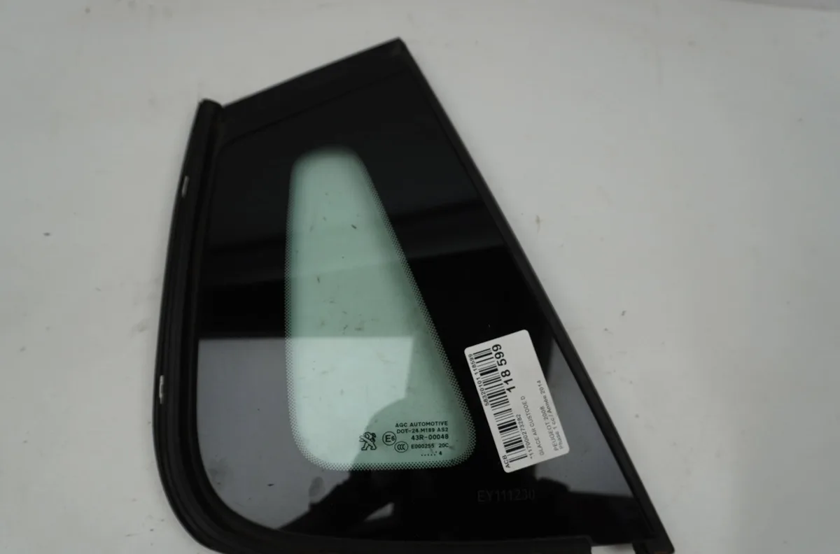 Glace ar custode d Peugeot 2008 I (CU_) 1.6 hdi (2013) occasion