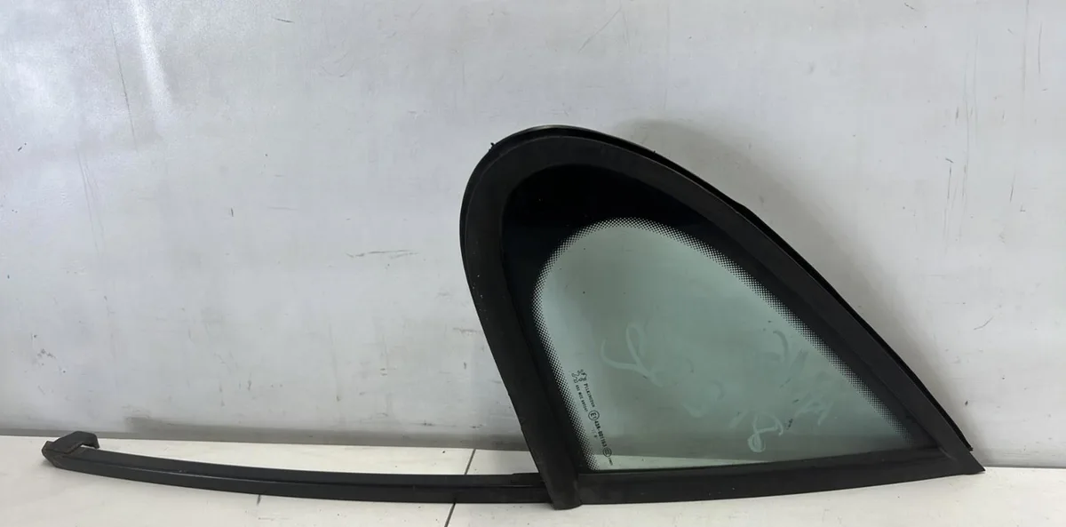 Glace ar custode d PEUGEOT 207 PHASE 1 occasion