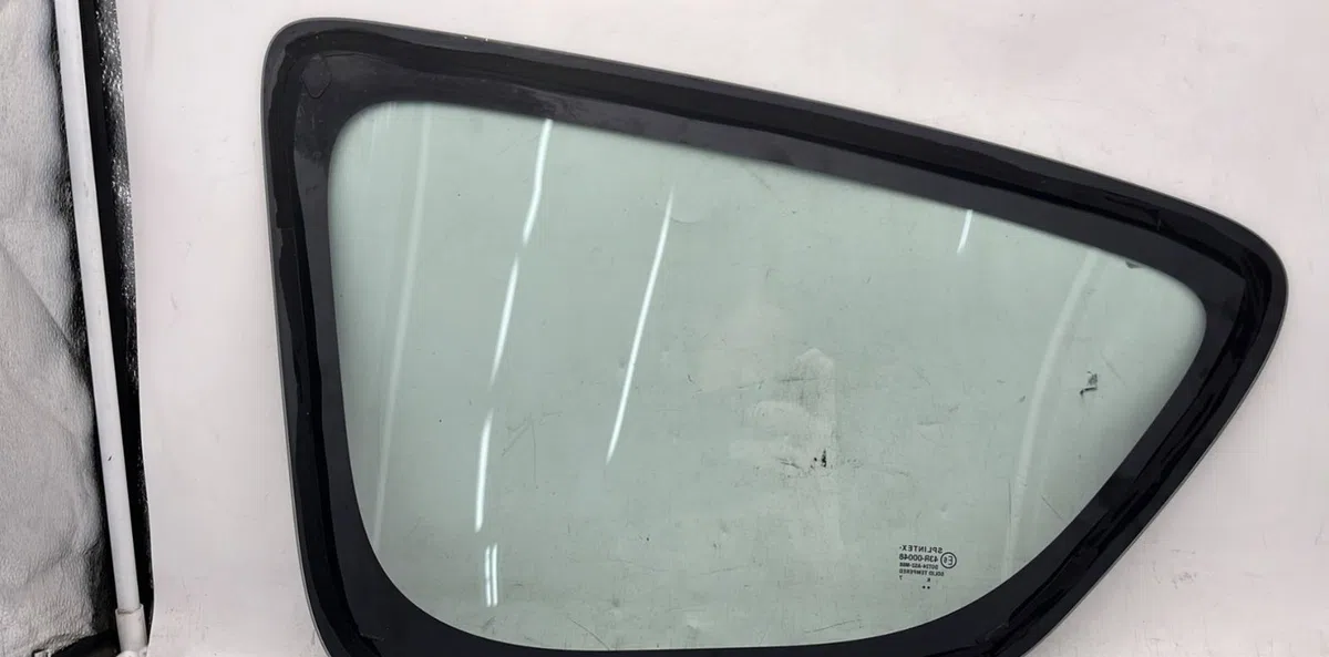Glace ar custode d TOYOTA AYGO 1 PHASE 1 occasion