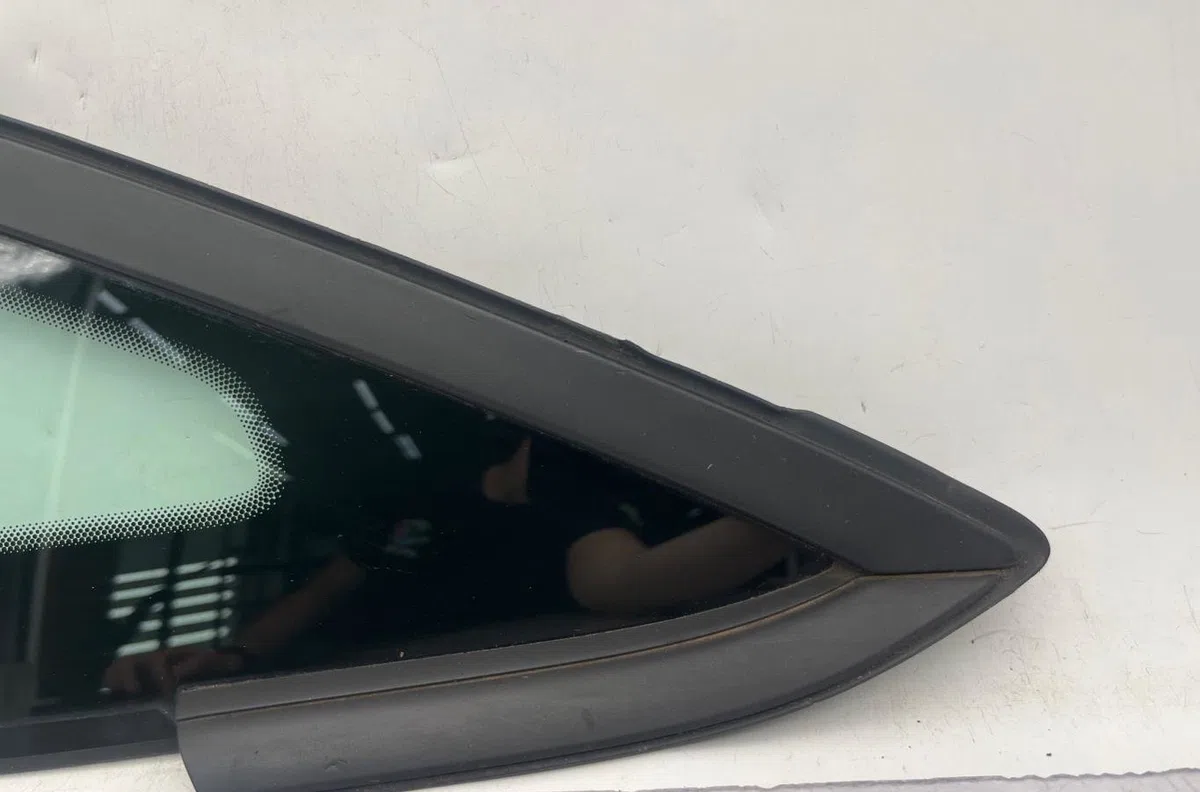 Glace ar custode g FORD FIESTA 6 PHASE 1 occasion