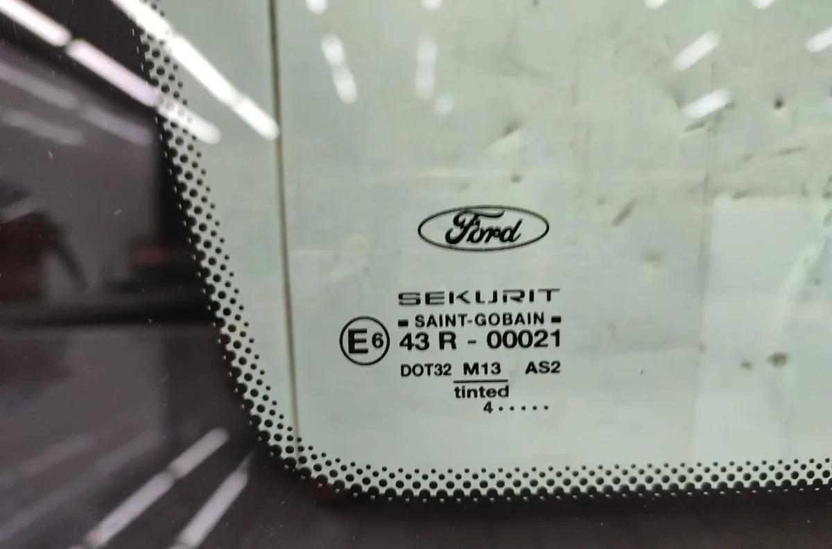 Glace ar custode g FORD MONDEO 2 BREAK occasion