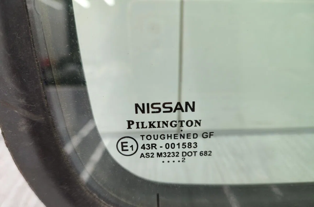 Glace ar custode g NISSAN MICRA 2 PHASE 4 occasion