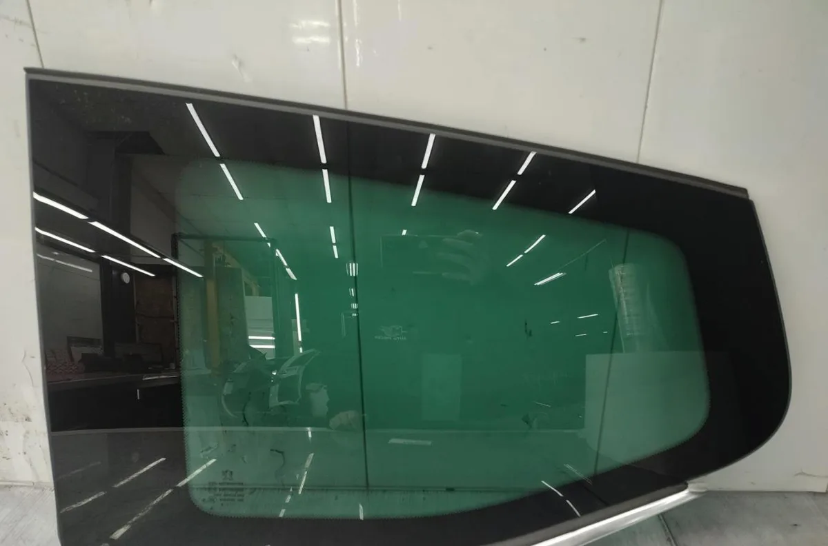 Glace ar custode g PEUGEOT 5008 1 PHASE 1 occasion