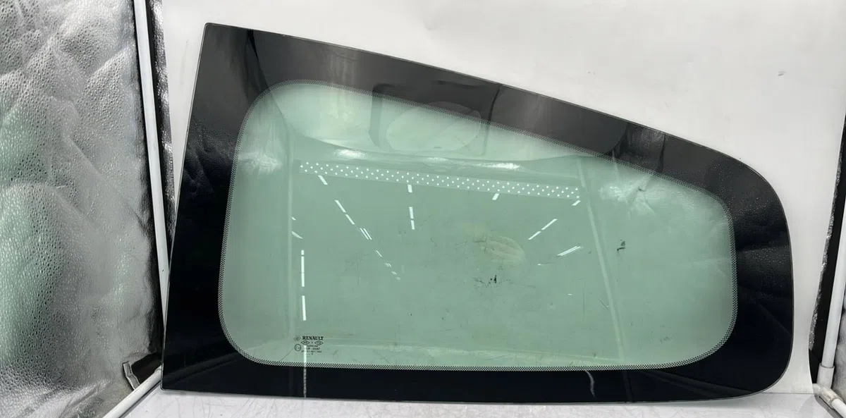 Glace ar custode g RENAULT CLIO 3 PHASE 2 occasion