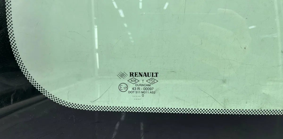 Glace ar custode g RENAULT CLIO 3 PHASE 2 occasion
