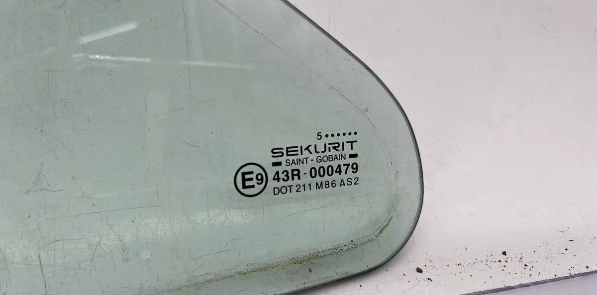 Glace ar custode g SUZUKI JIMNY 1 PHASE 2 occasion