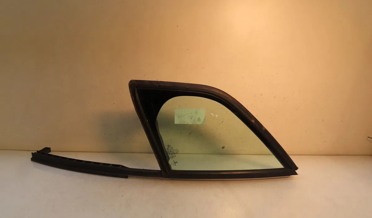 Glace av custode g Citroen C3 II (SC_) 1.4 hdi 70 (sc8hzc, sc8hr0, sc8hp4) (2009) 5 portes occasion
