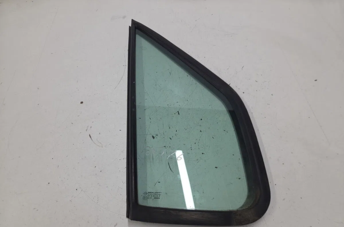 Glace av custode g RENAULT MASTER 2 PHASE 1 occasion