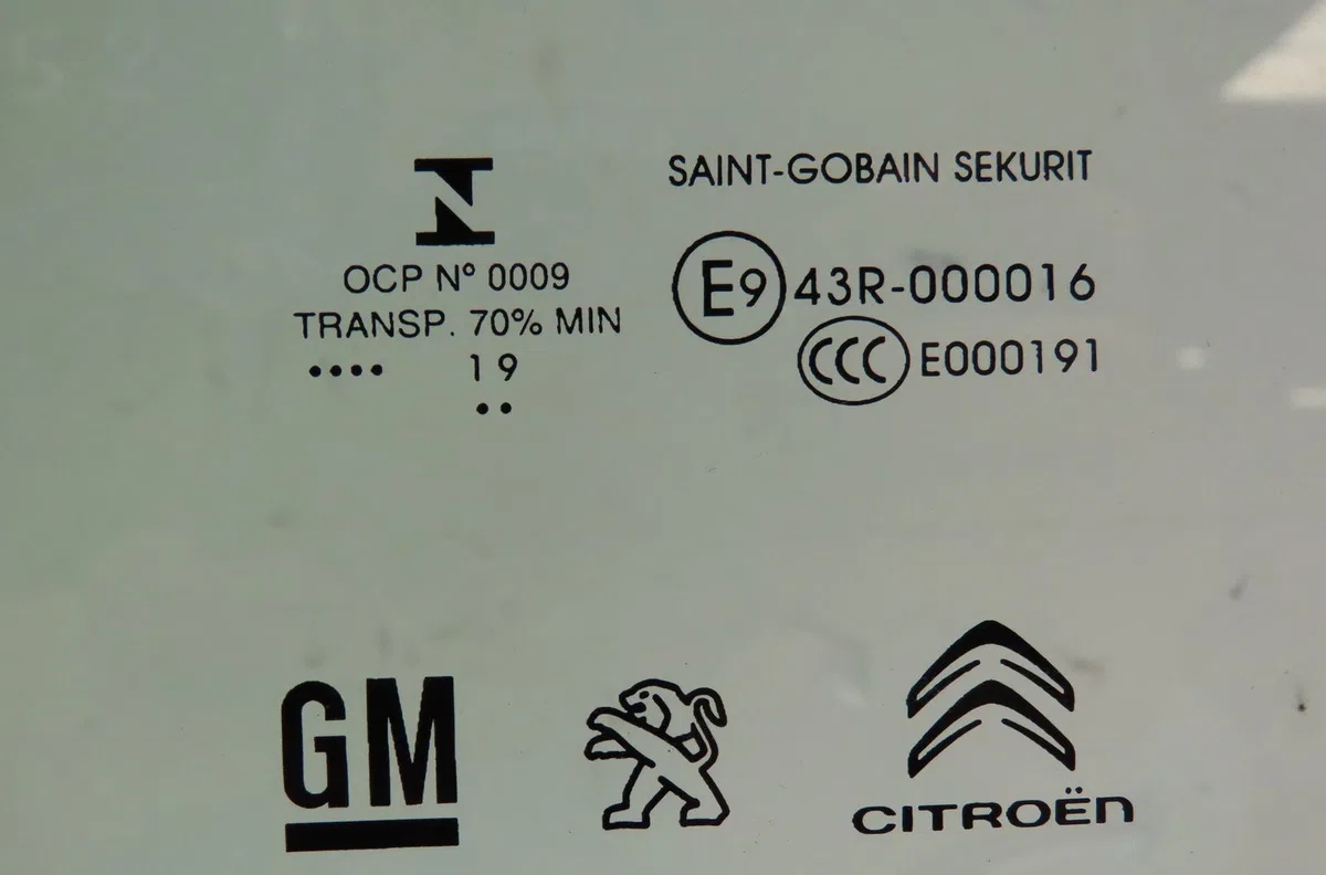Glace coulissante panneau lat g Peugeot RIFTER 1.2 puretech 110 (2018) occasion