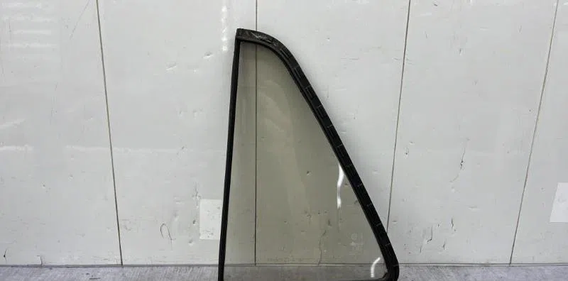 Glace fixe porte ar d PEUGEOT 205 PHASE 2 occasion