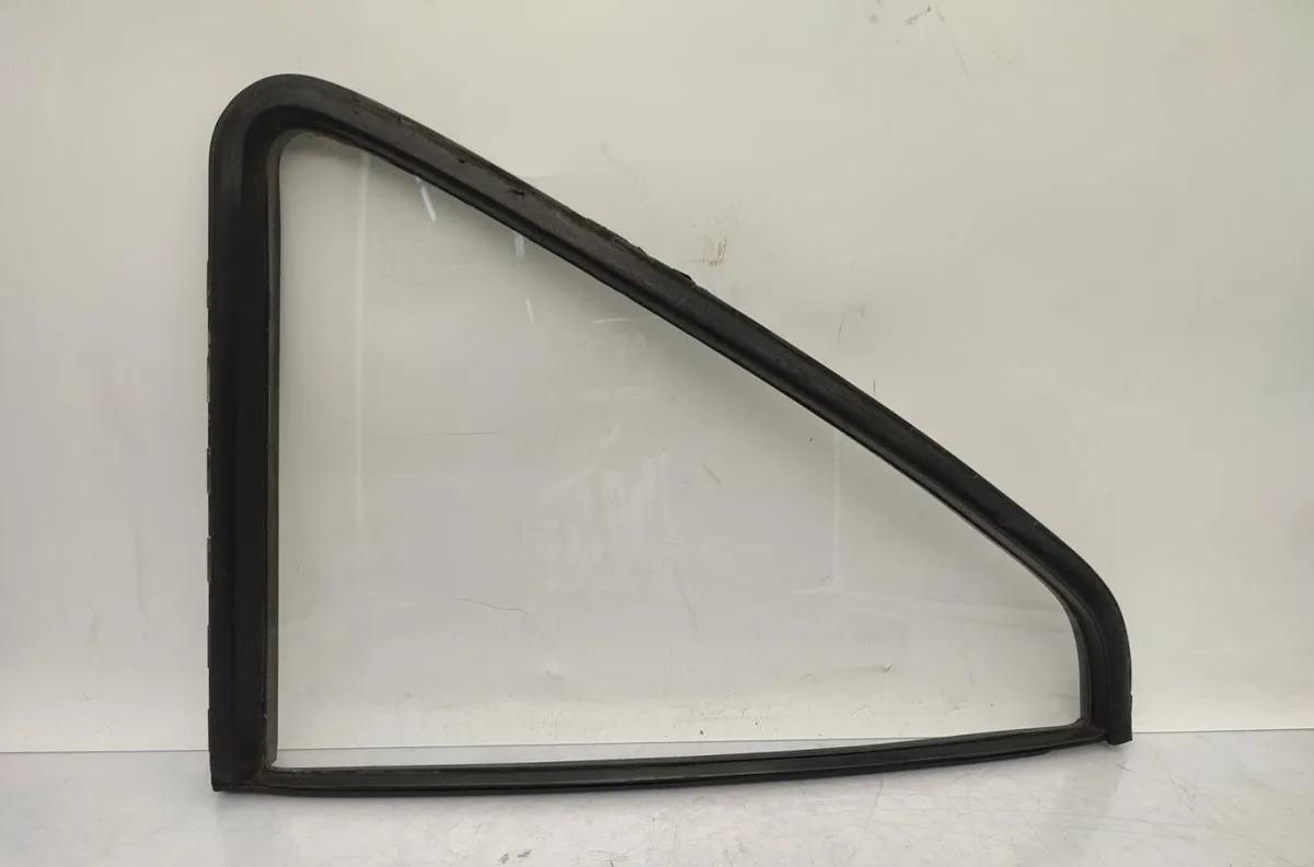 Glace fixe porte ar d PEUGEOT 309 PHASE 2 occasion