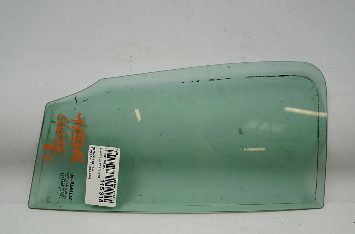 Glace fixe porte ar d Renault CLIO III (BR0-1, CR0-1) 1.5 dci (br17, cr17) (2005-2012) 5 portes occasion