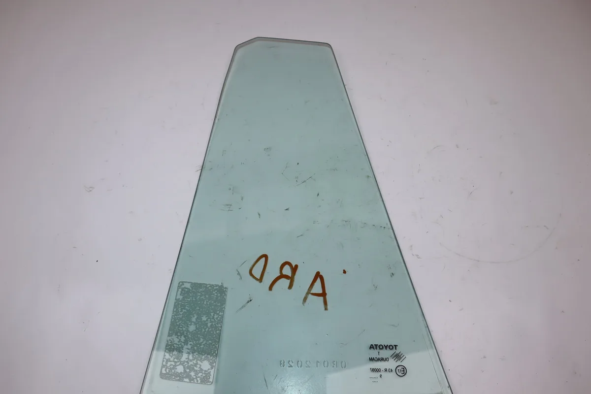 Glace fixe porte ar d Toyota VERSO (_R2_) 2.0 d-4d (aur20_) (2009-2018) occasion