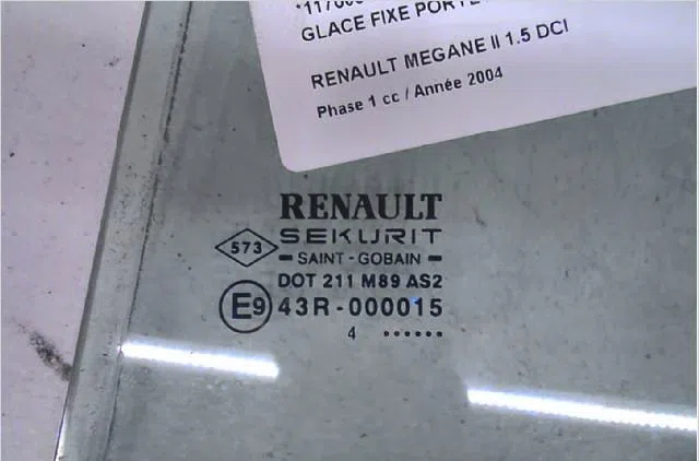Glace fixe porte ar g Renault MEGANE II (BM0-1_, CM0-1_) 1.5 dci (bm0f, bm0t, bm2b, cm0f, cm0t) (2002-2008) 5 portes occ