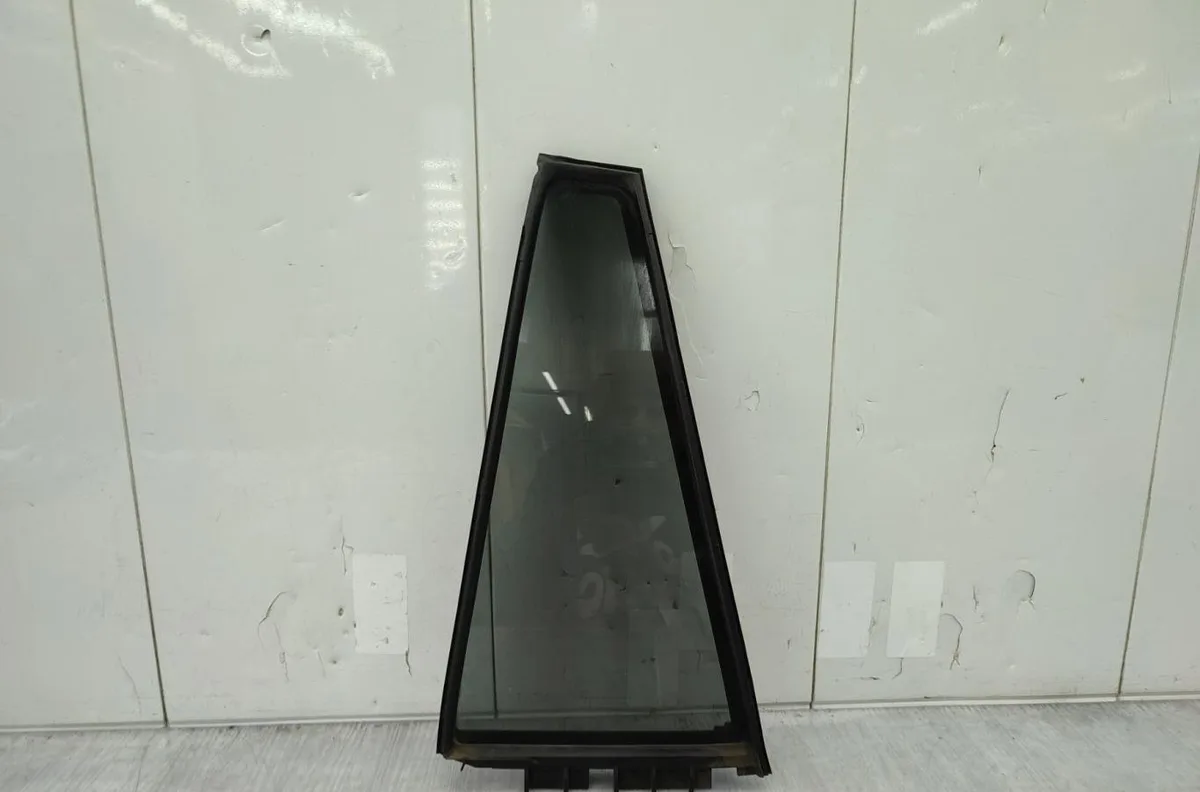 Glace fixe porte ar g TOYOTA RAV4 3 PHASE 3 occasion