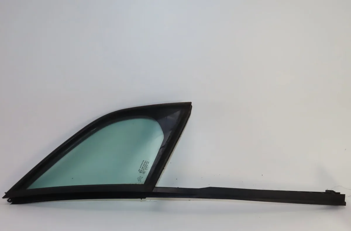 Glace fixe porte av d Citroën C3 II (SC_) 1.1 i (2009-2013) occasion