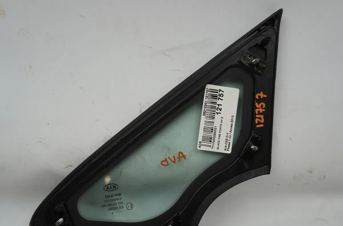 Glace fixe porte av d Kia CEE'D (JD) 1.6 crdi 128 (2012-2018) occasion