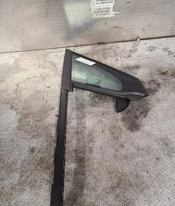 Glace fixe porte av d PEUGEOT 208 1 208 1 PHASE 2 occasion