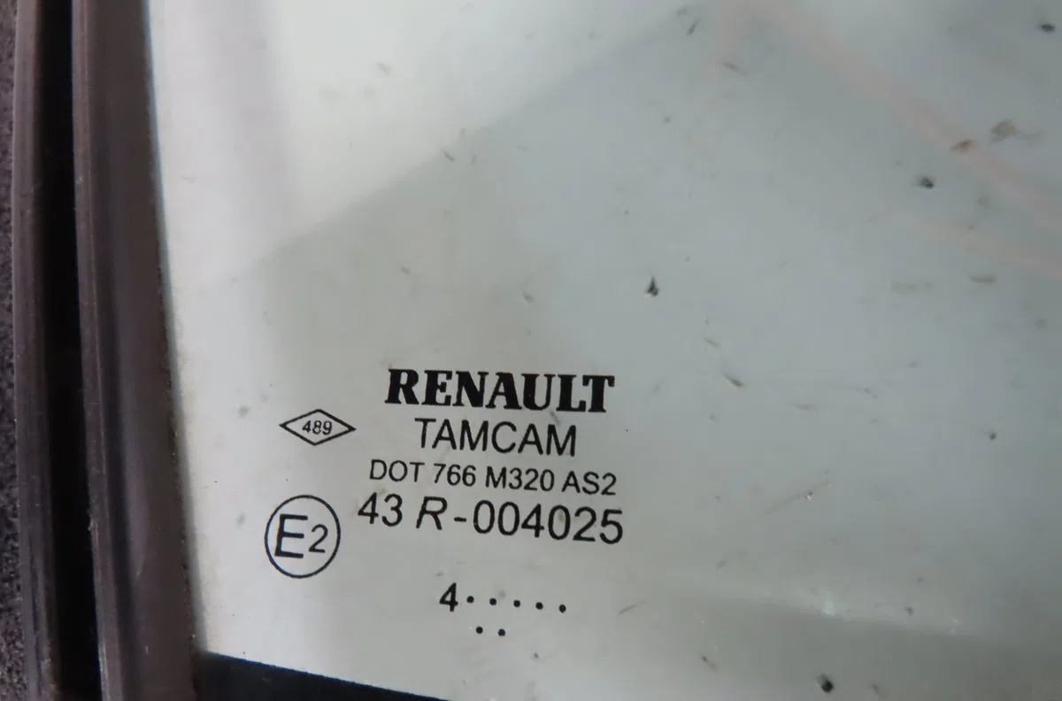 Glace fixe porte av d Renault CLIO IV (BH_) 1.5 dci 90 (2012) 5 portes occasion