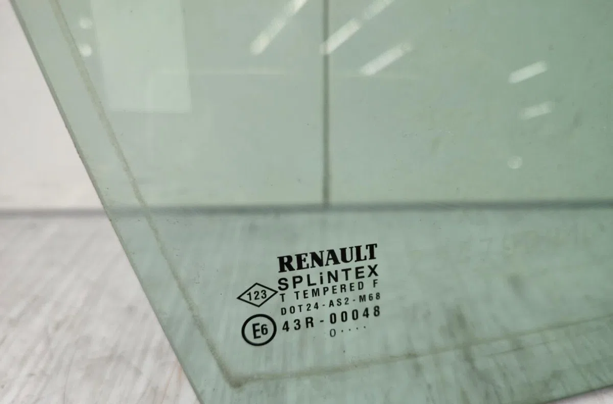 Glace fixe porte av d RENAULT SCENIC 1 PHASE 2 occasion