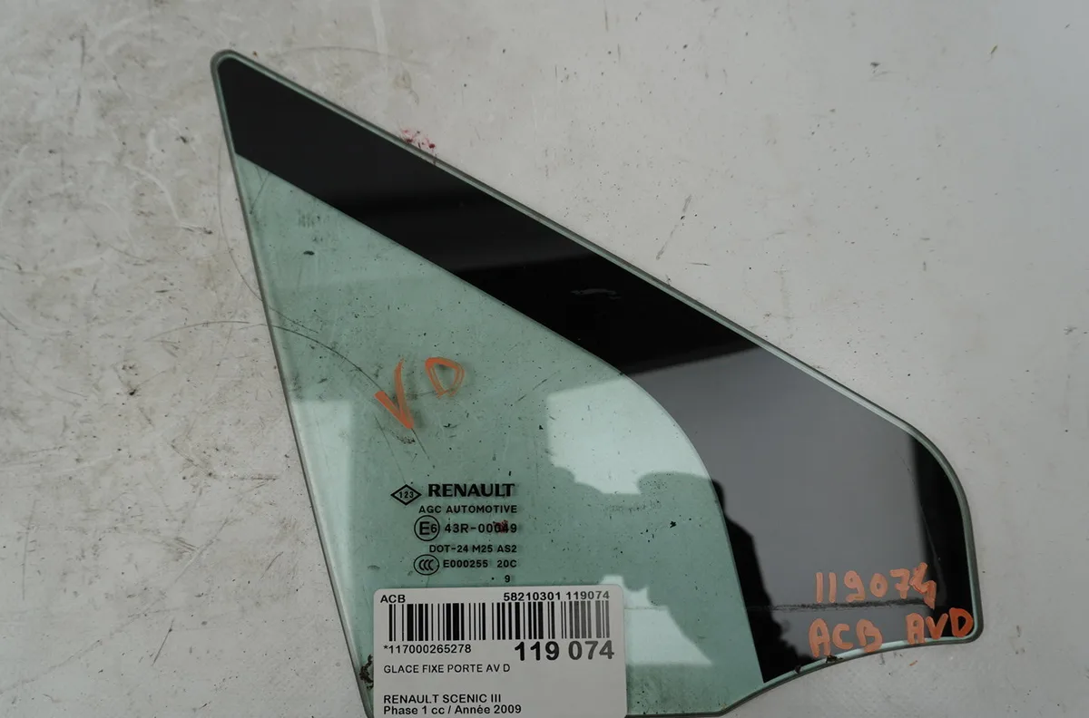 Glace fixe porte av d Renault SCÉNIC III (JZ0-1_) 1.9 dci (jz0j, jz1j, jz1k, jz1s) (2009) occasion