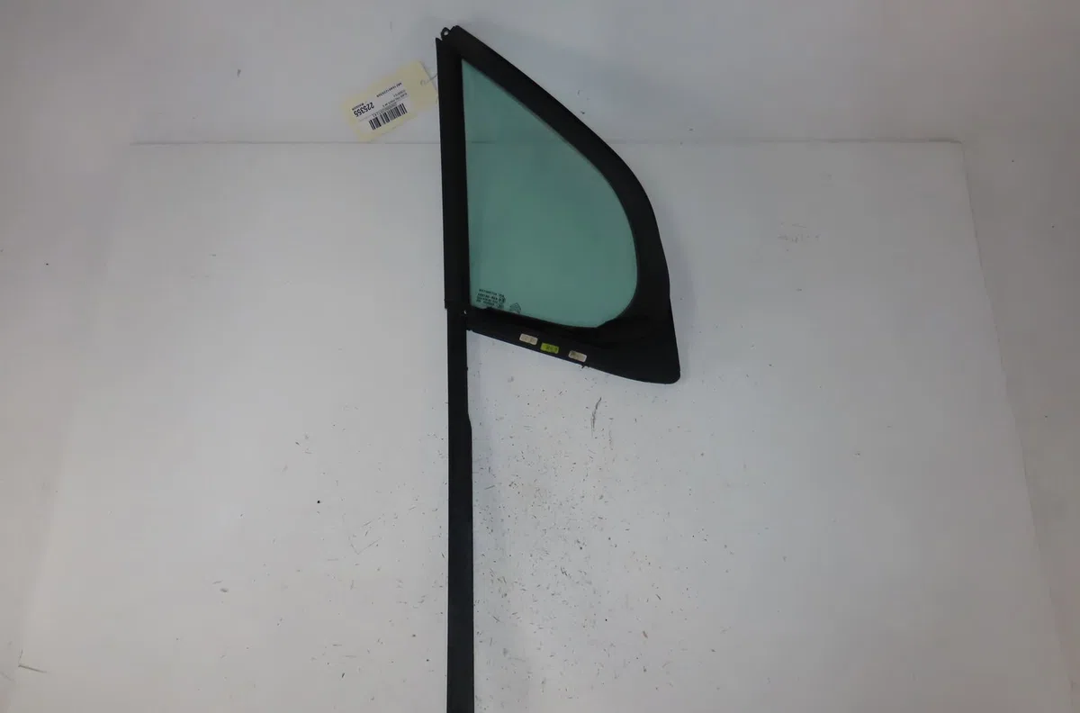Glace fixe porte av g Citroen C3 II (SC_) 1.4 vti 95 (2009) occasion