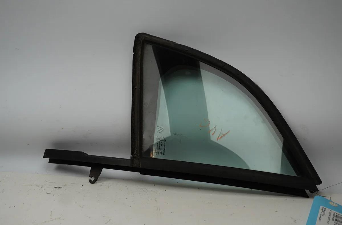 Glace fixe porte av g Citroen DS3 (SA_) 1.6 hdi 110 (2009-2015) occasion