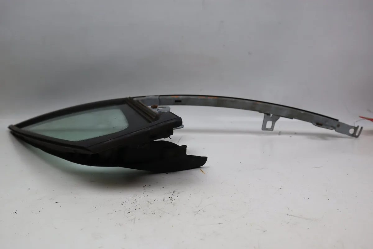 Glace fixe porte av g Peugeot 308 CC (4B_) 2.0 hdi (2009-2012) occasion
