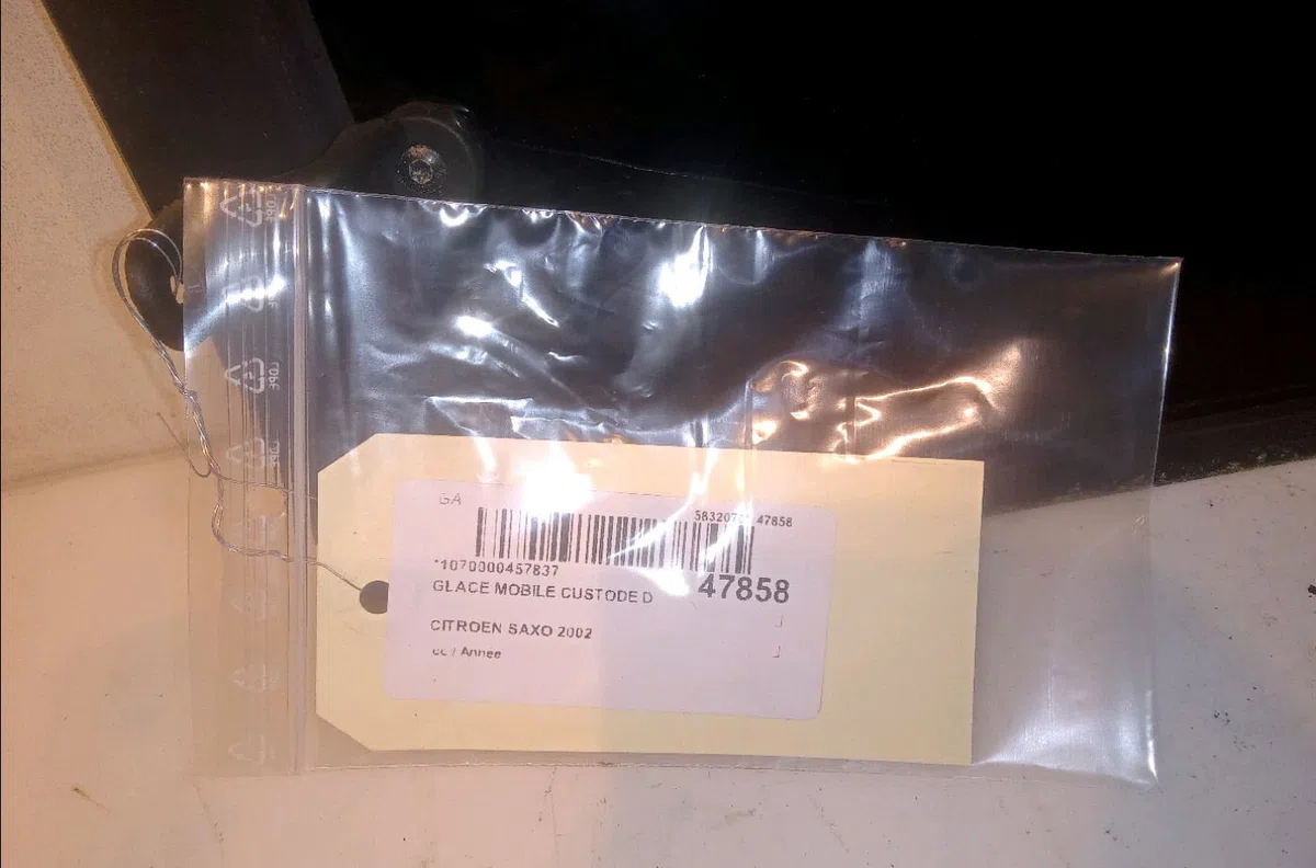 Glace mobile custode d Citroen SAXO (S0, S1) 1.6 (1996-2003) occasion