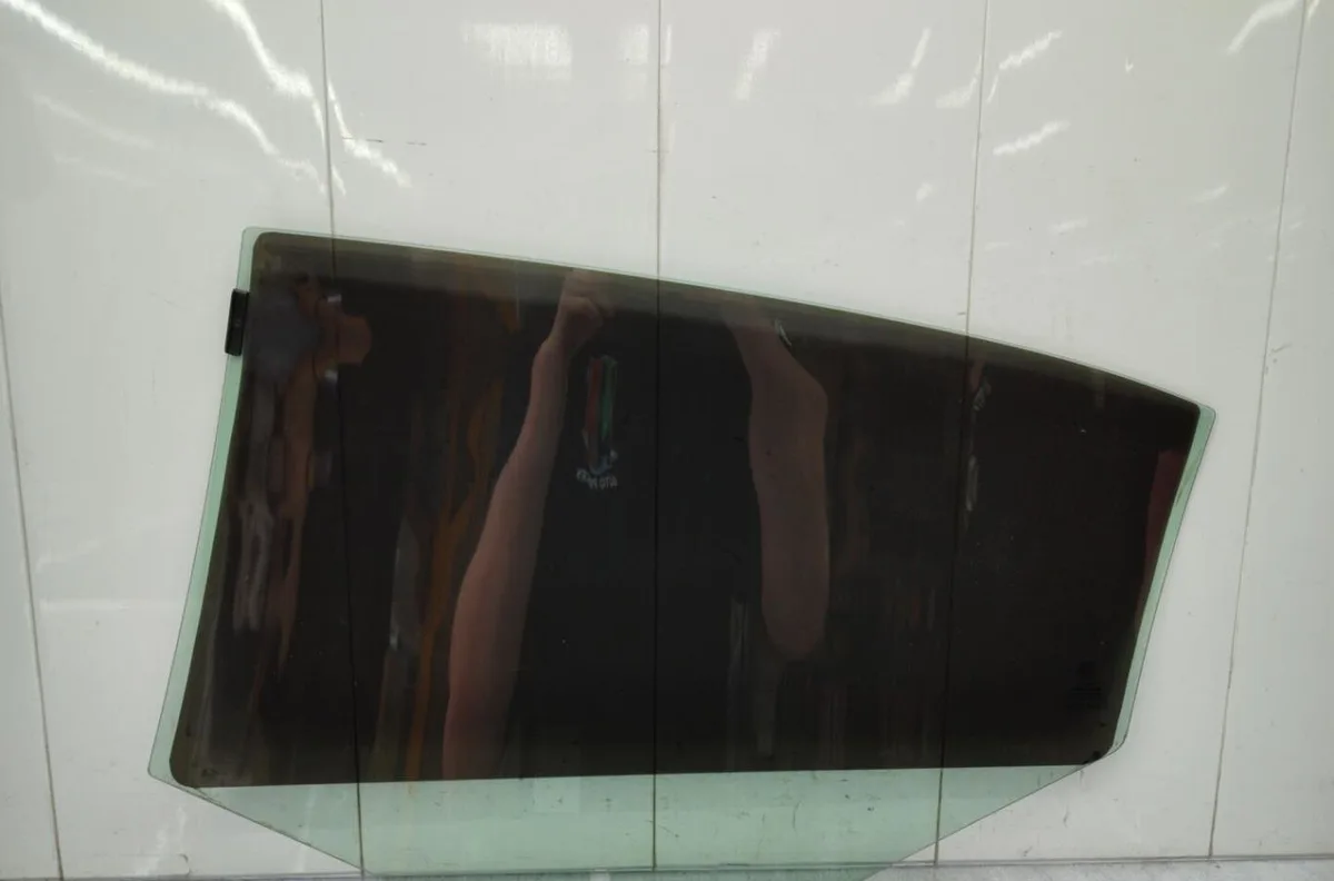 Glace porte ar d ALFA ROMEO 147 PHASE 1 occasion