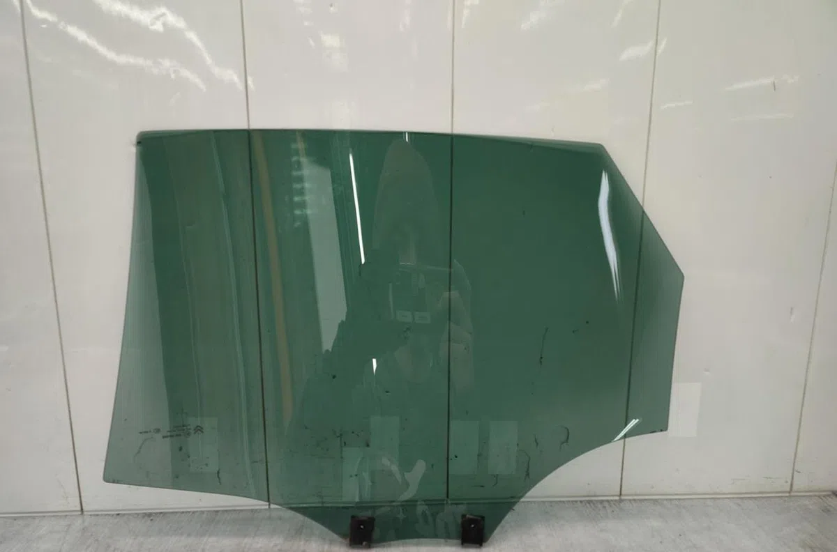 Glace porte ar d CITROEN C4 2 PHASE 1 occasion