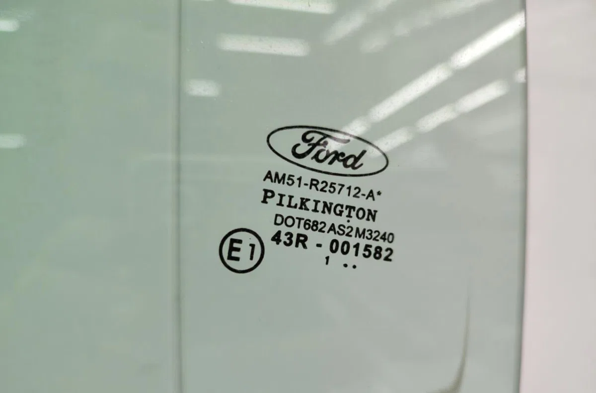 Glace porte ar d FORD C-MAX 2 PHASE 1 occasion
