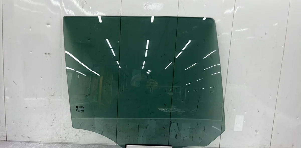 Glace porte ar d OPEL ZAFIRA B PHASE 2 occasion