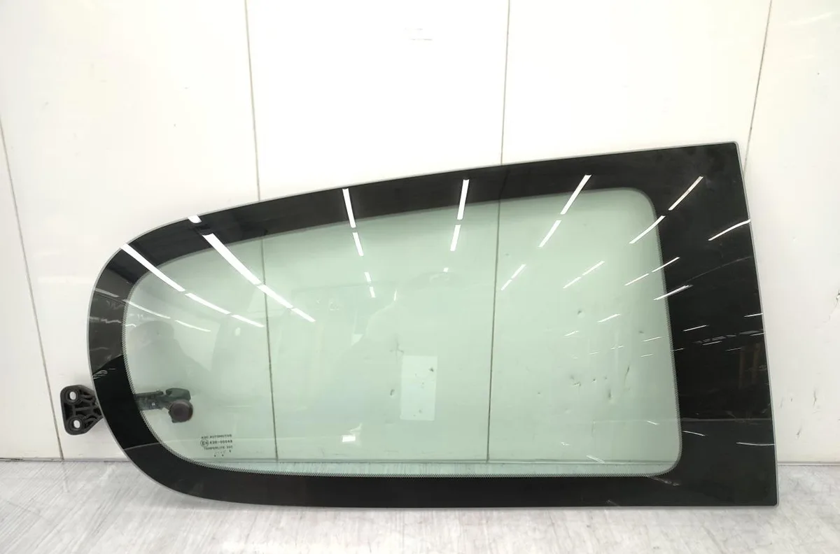 Glace porte ar d PEUGEOT 108 occasion
