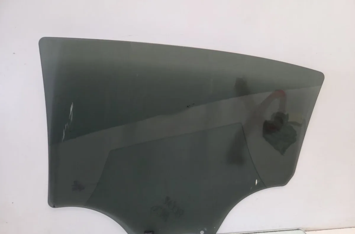 Glace porte ar d PEUGEOT 208 1 PHASE 2 occasion