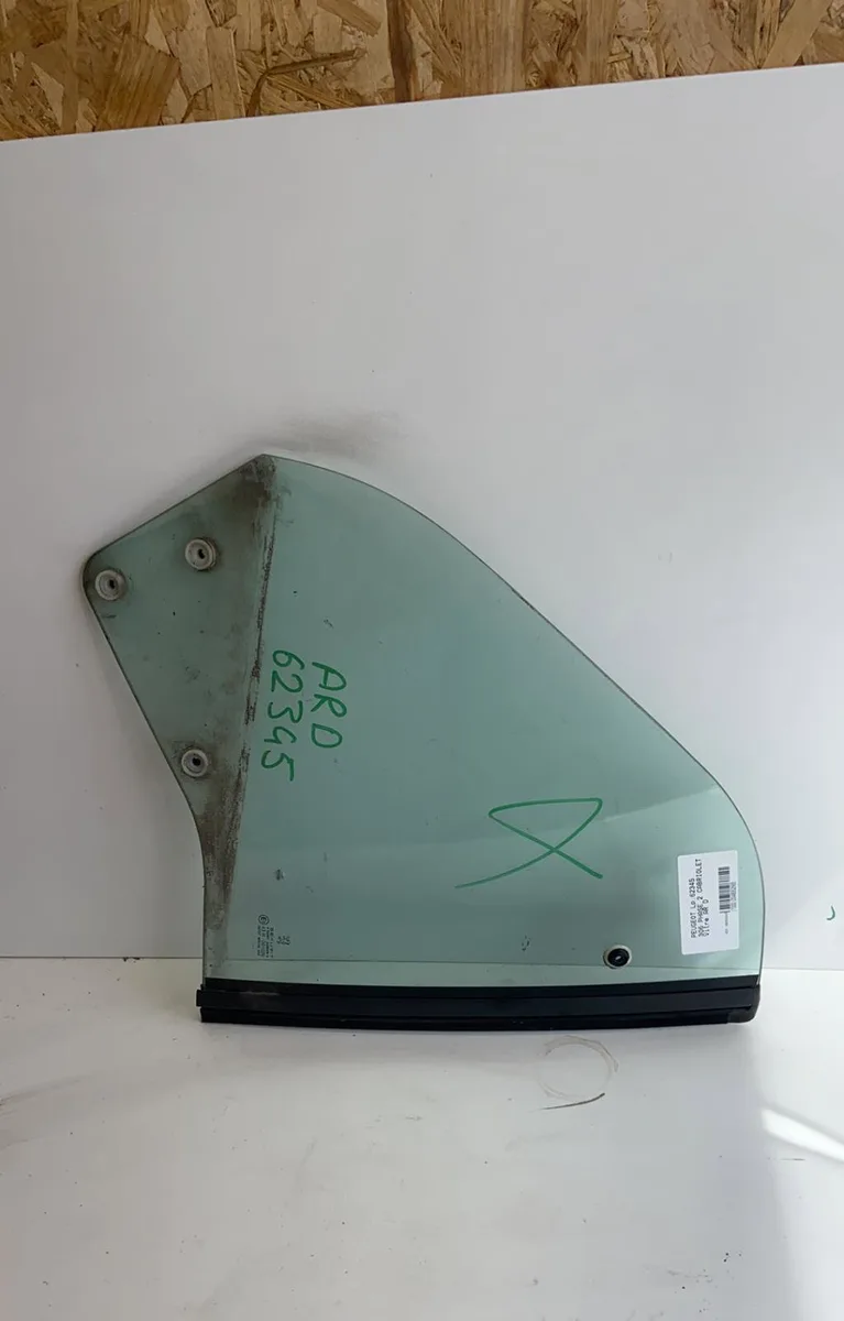 Glace porte ar d Peugeot 306 Décapotable (7D, N3, N5) 1.6 (1996-2000) occasion