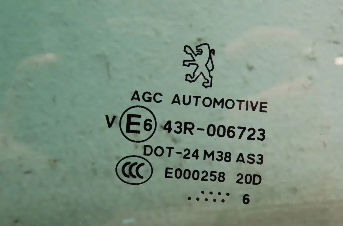 Glace porte ar d Peugeot 307 SW (3H) 1.6 hdi 110 (2003-2007) occasion