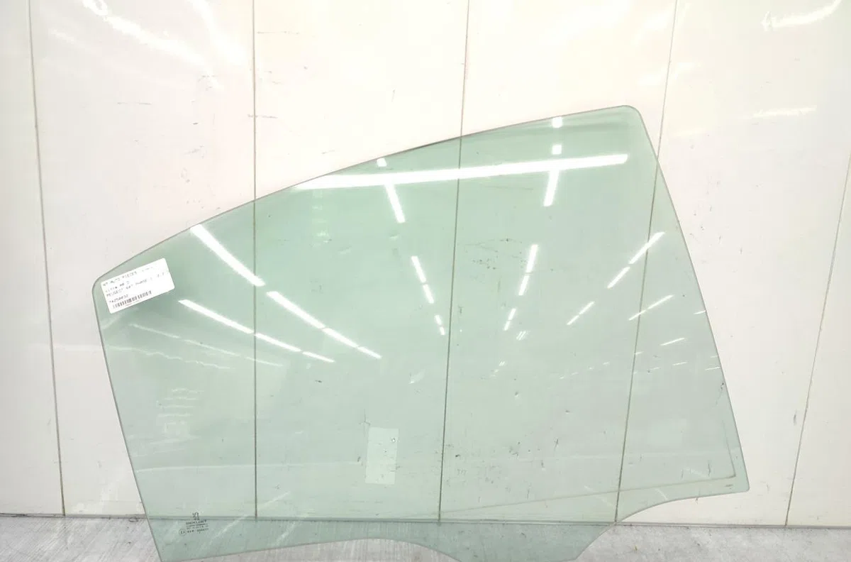 Glace porte ar d PEUGEOT 607 PHASE 1 occasion
