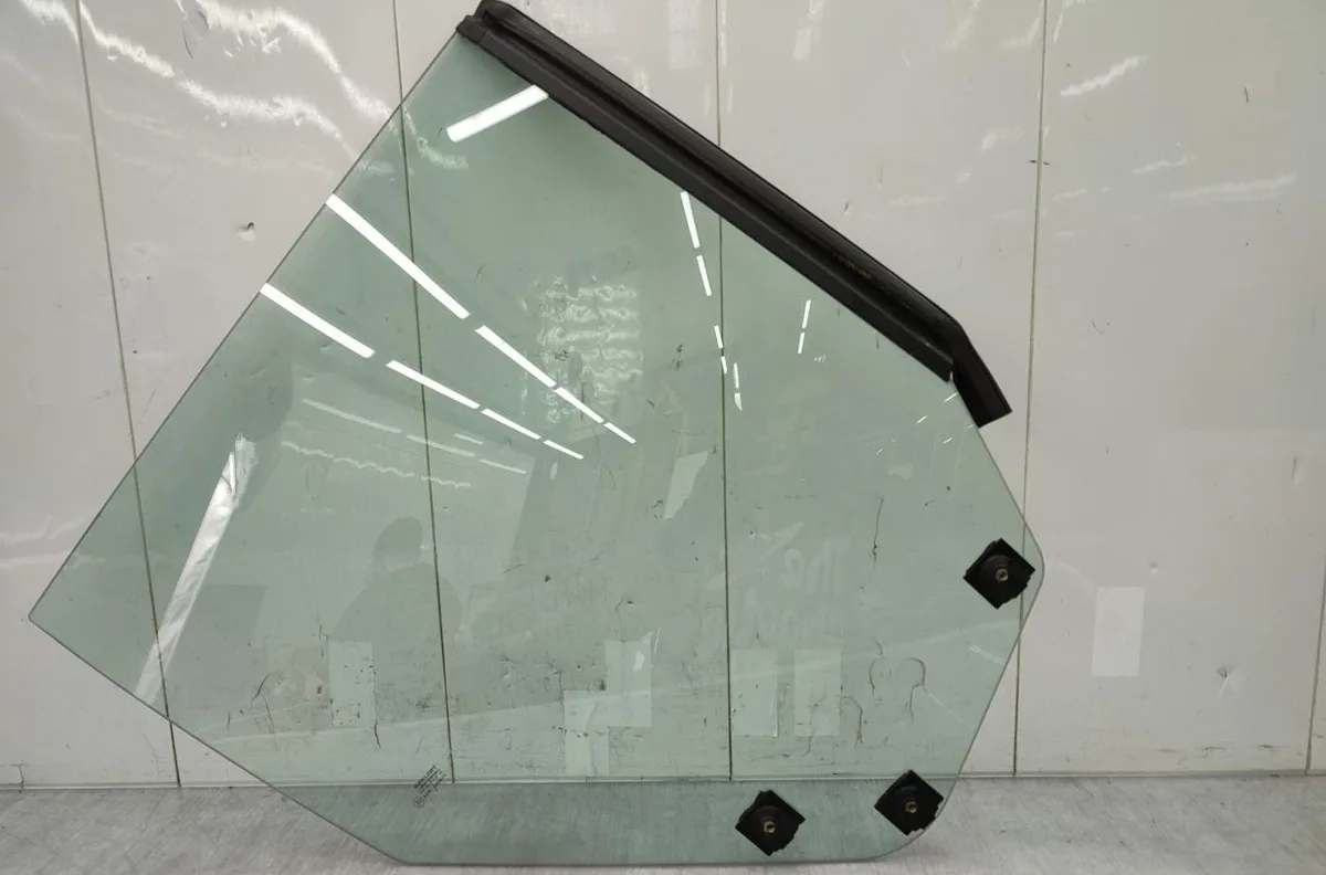 Glace porte ar d RENAULT AVANTIME occasion