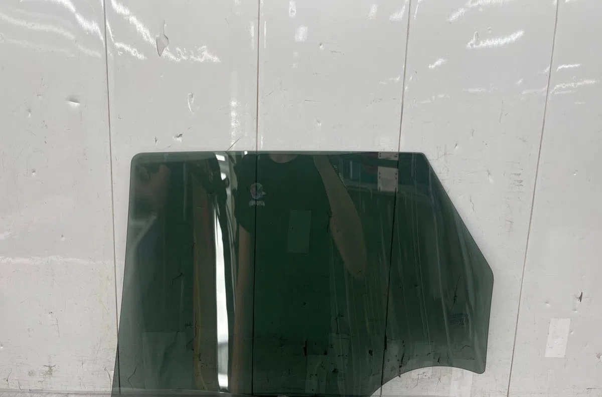 Glace porte ar d RENAULT CAPTUR 1 PHASE 1 occasion
