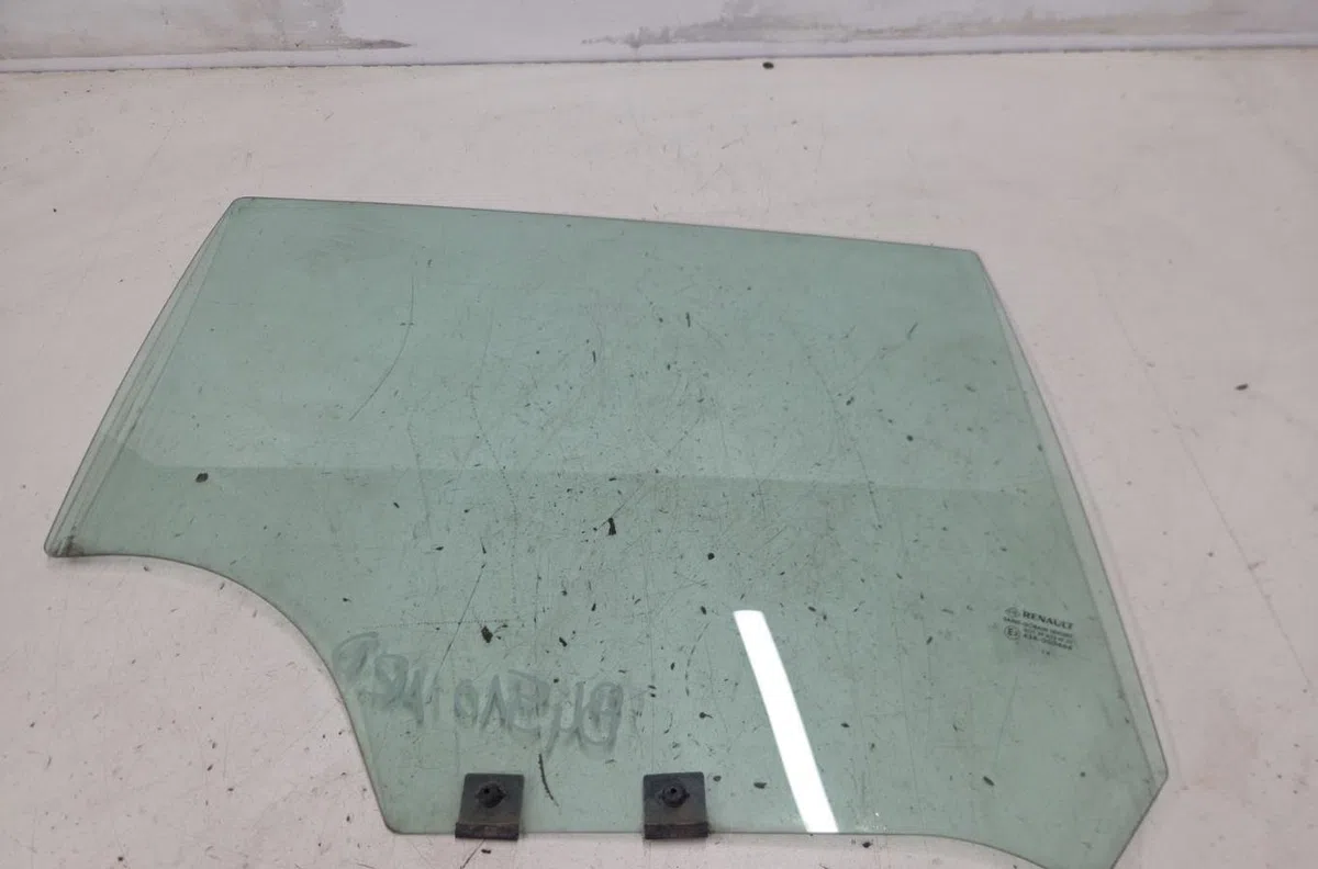 Glace porte ar d RENAULT CLIO 4 PHASE 2 occasion