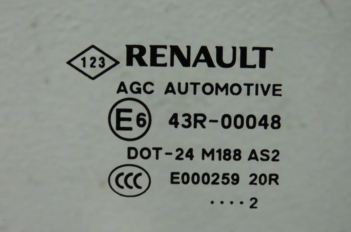 Glace porte ar d Renault SCÉNIC III (JZ0-1_) 1.5 dci (2009) 5 portes occasion