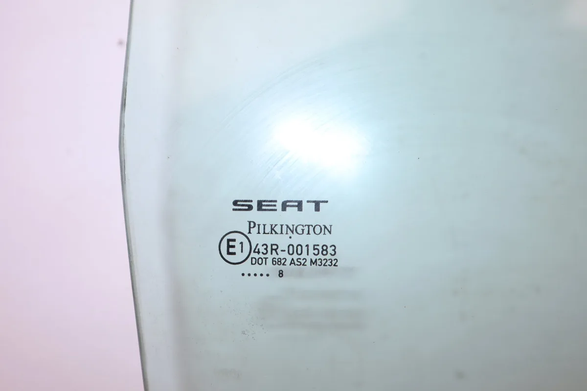 Glace porte ar d Seat LEON (1P1) 2.0 tdi 16v (2005-2012) occasion