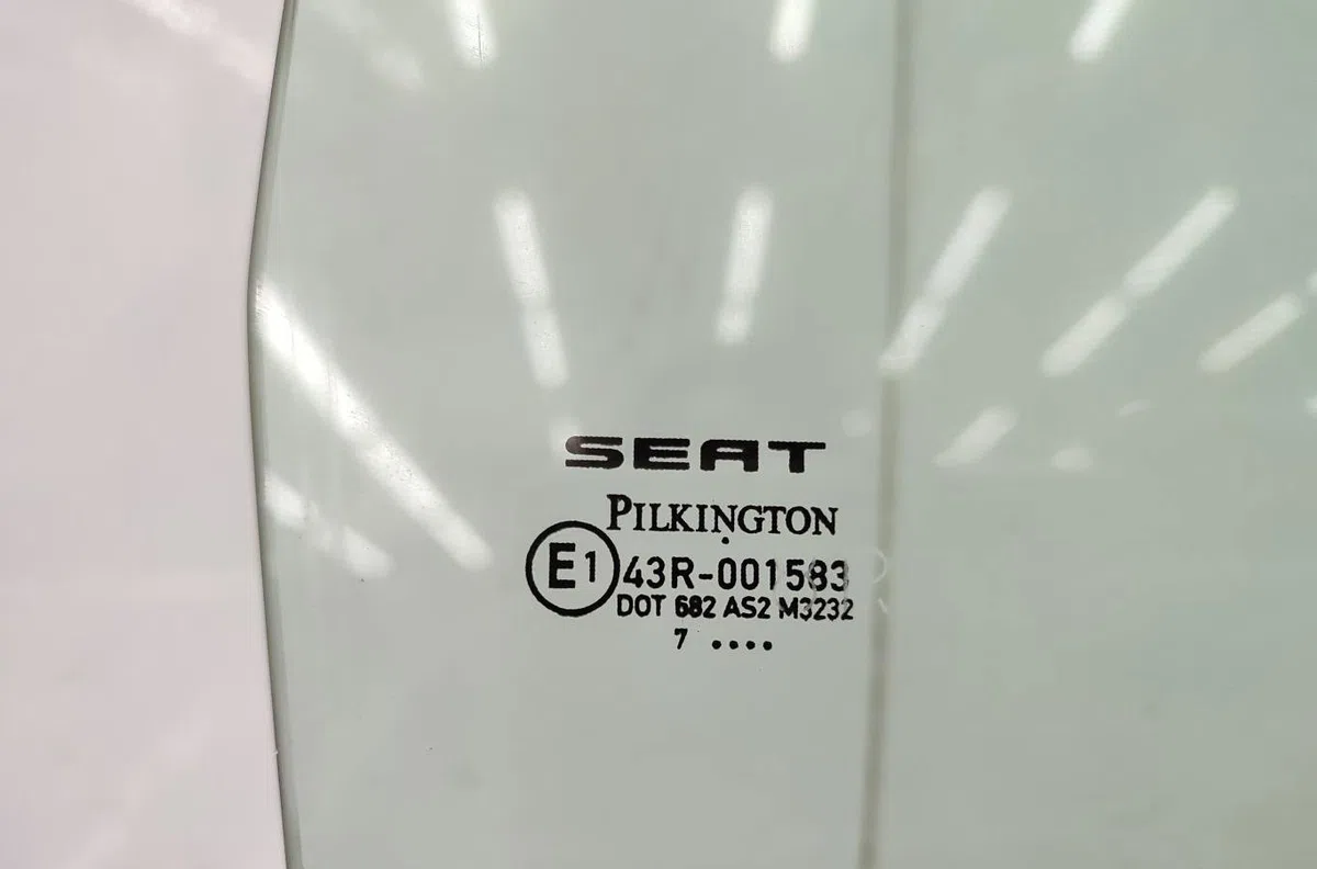 Glace porte ar d SEAT LEON 2 PHASE 1 occasion