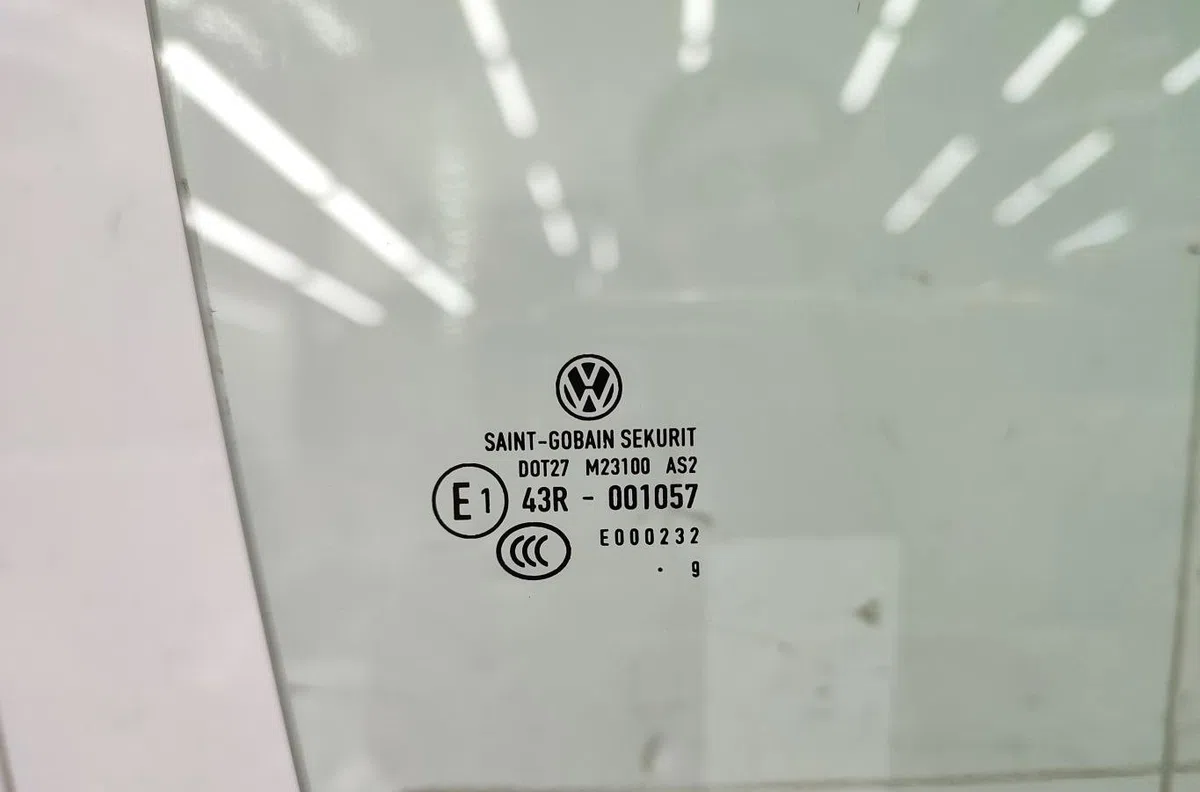Glace porte ar d VOLKSWAGEN GOLF PLUS PHASE 1 occasion