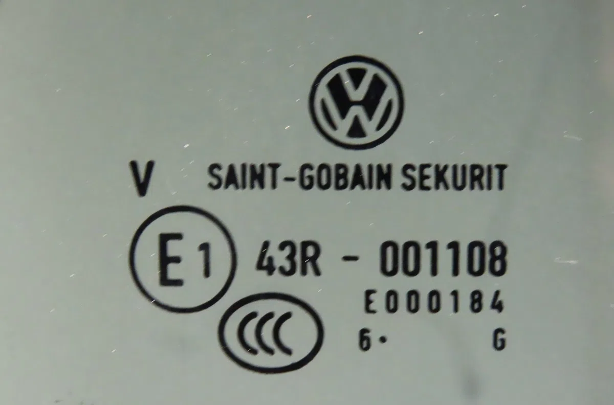 Glace porte ar d Volkswagen GOLF VII (5G1, BQ1, BE1, BE2) 1.4 gte hybrid (2014-2020) occasion