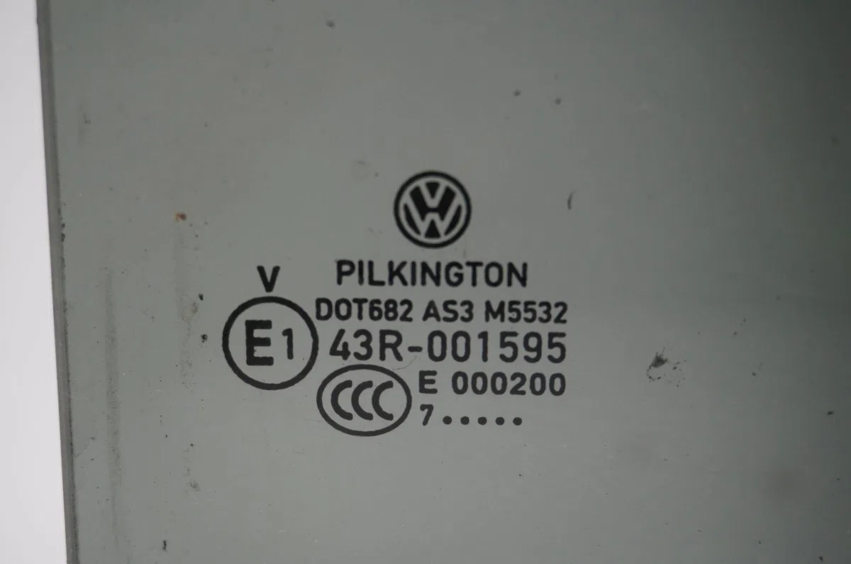 Glace porte ar d Volkswagen TOURAN (1T1, 1T2) 2.0 tdi 16v (2003-2010) 5 portes occasion