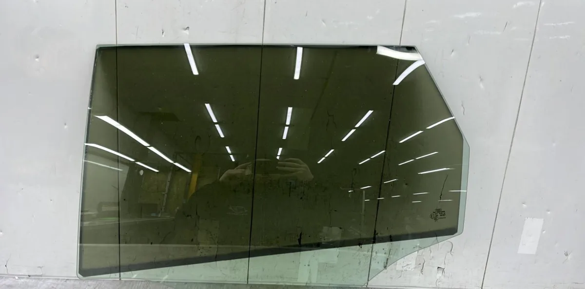 Glace porte ar g AUDI A3 2 SPORTBACK PHASE 2 occasion